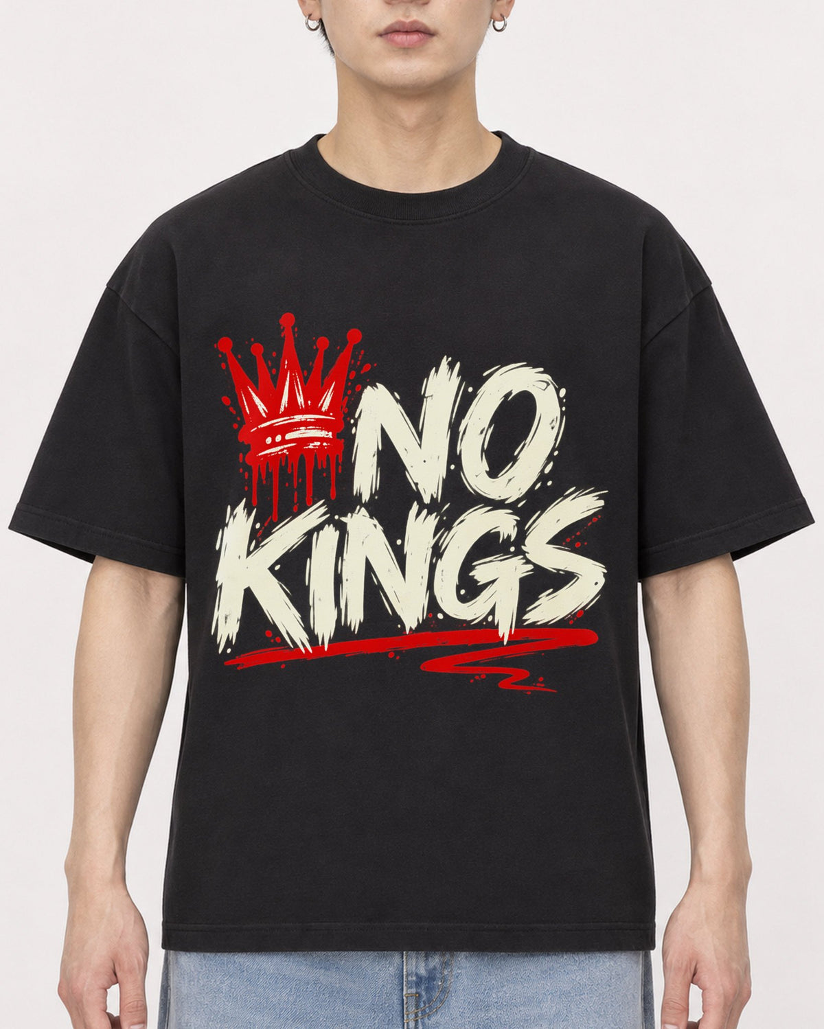 Mockup Boxy Heavyweight Tee Black male close-up 01