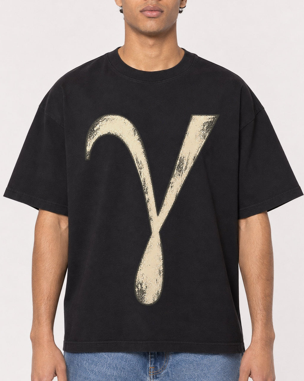 Mockup Boxy Heavyweight Tee Black male close-up 10