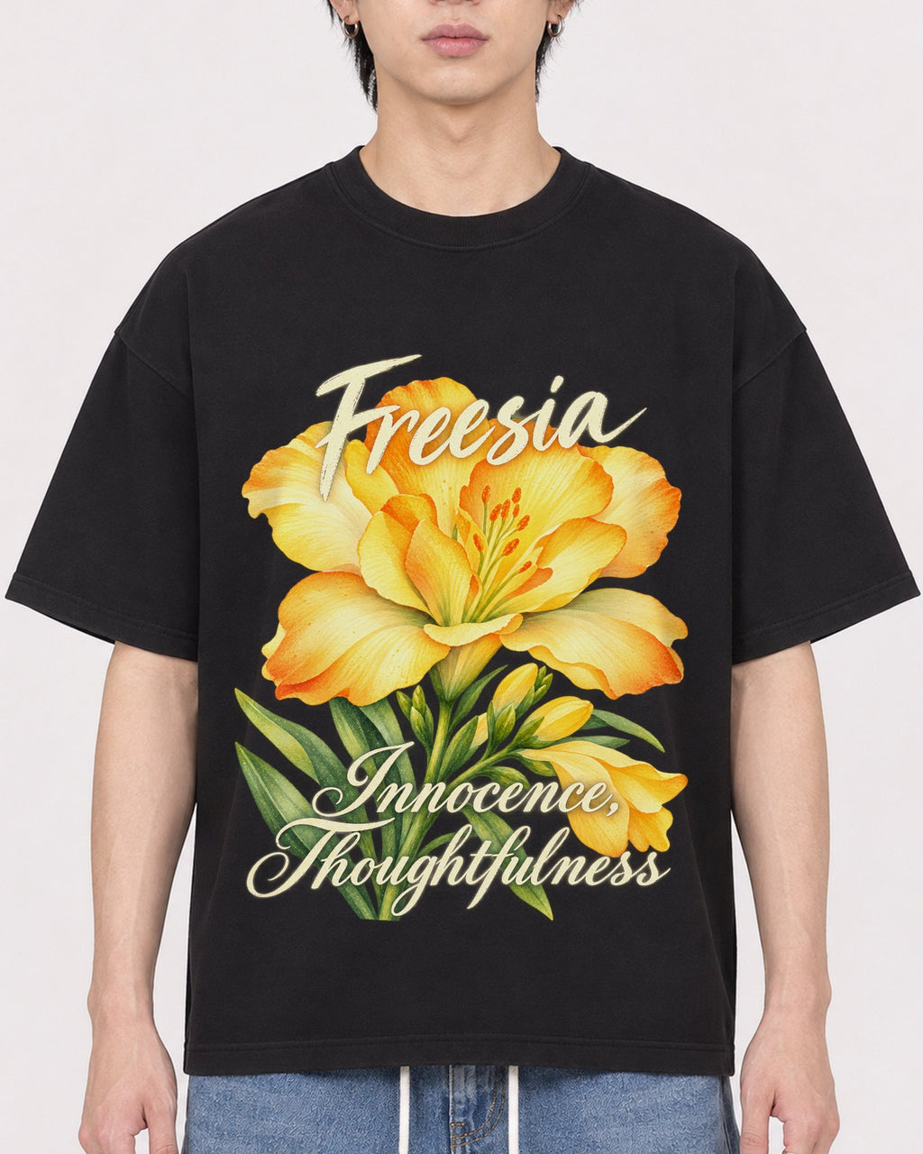 Mockup Boxy Heavyweight Tee Black male close-up 11