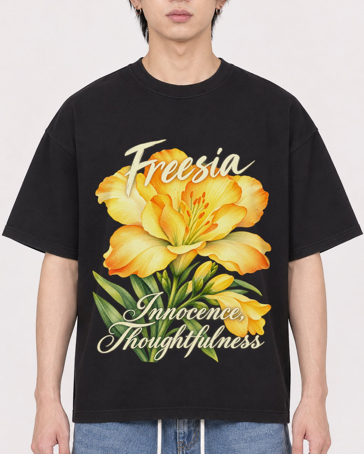 Mockup Boxy Heavyweight Tee Black male close-up 11
