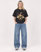 Mockup Boxy Heavyweight Tee Black female full-body 08