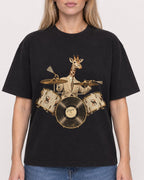 Mockup Boxy Heavyweight Tee Black female close-up 08