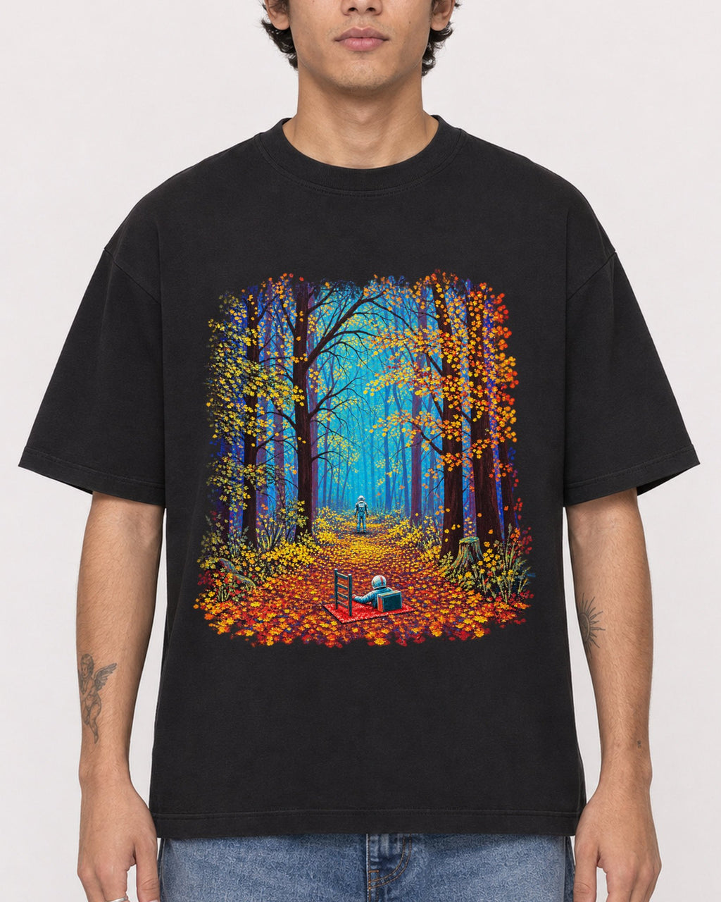 Mockup Boxy Heavyweight Tee Black male close-up 06