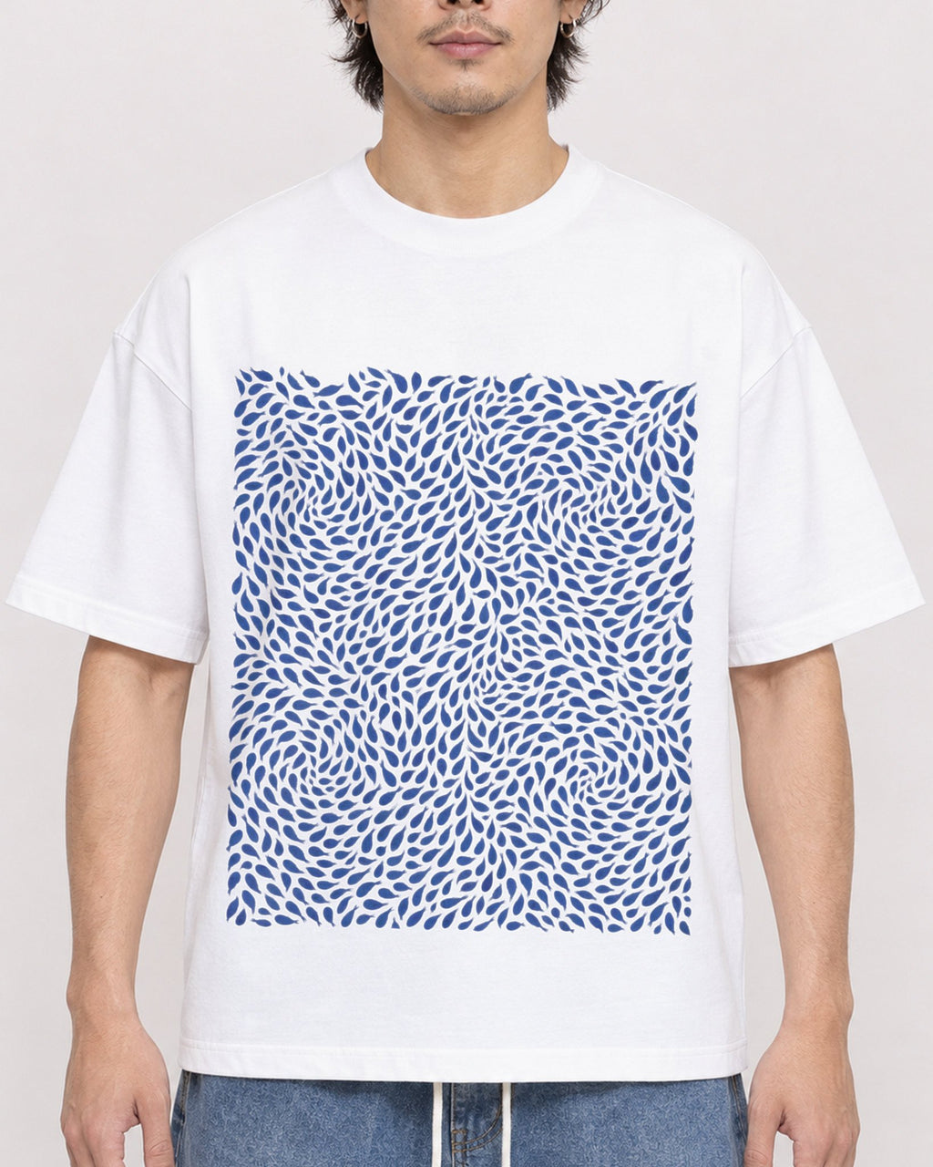 Mockup Boxy Heavyweight Tee White male close-up 03