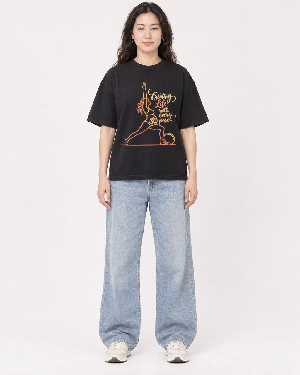 Mockup Boxy Heavyweight Tee Black female full-body 03