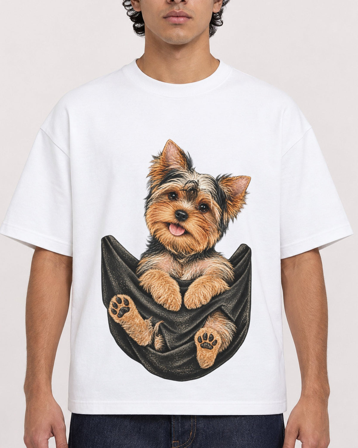 Mockup Boxy Heavyweight Tee White male close-up 26