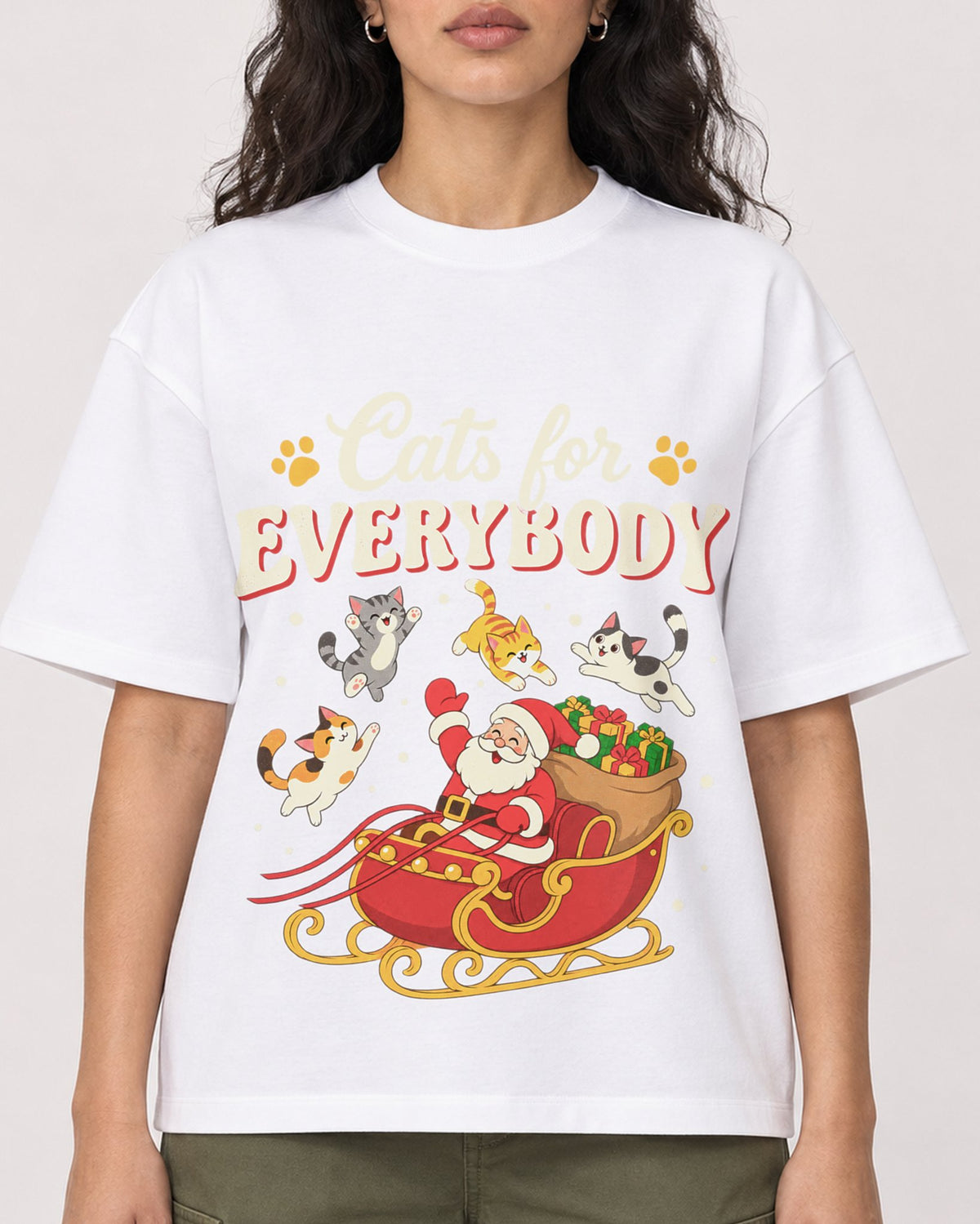 Mockup Boxy Heavyweight Tee White female close-up 07
