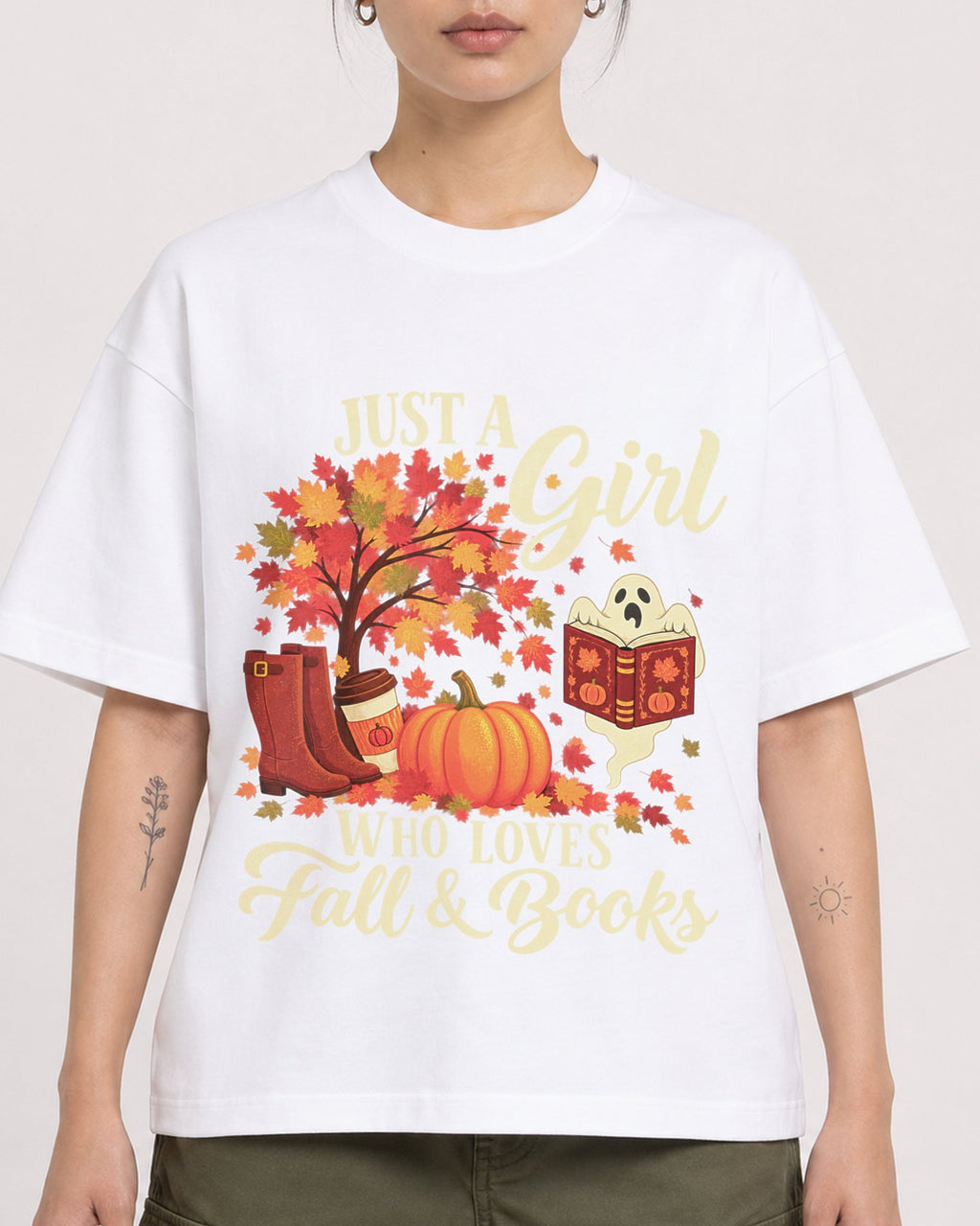 Mockup Boxy Heavyweight Tee White female close-up 12