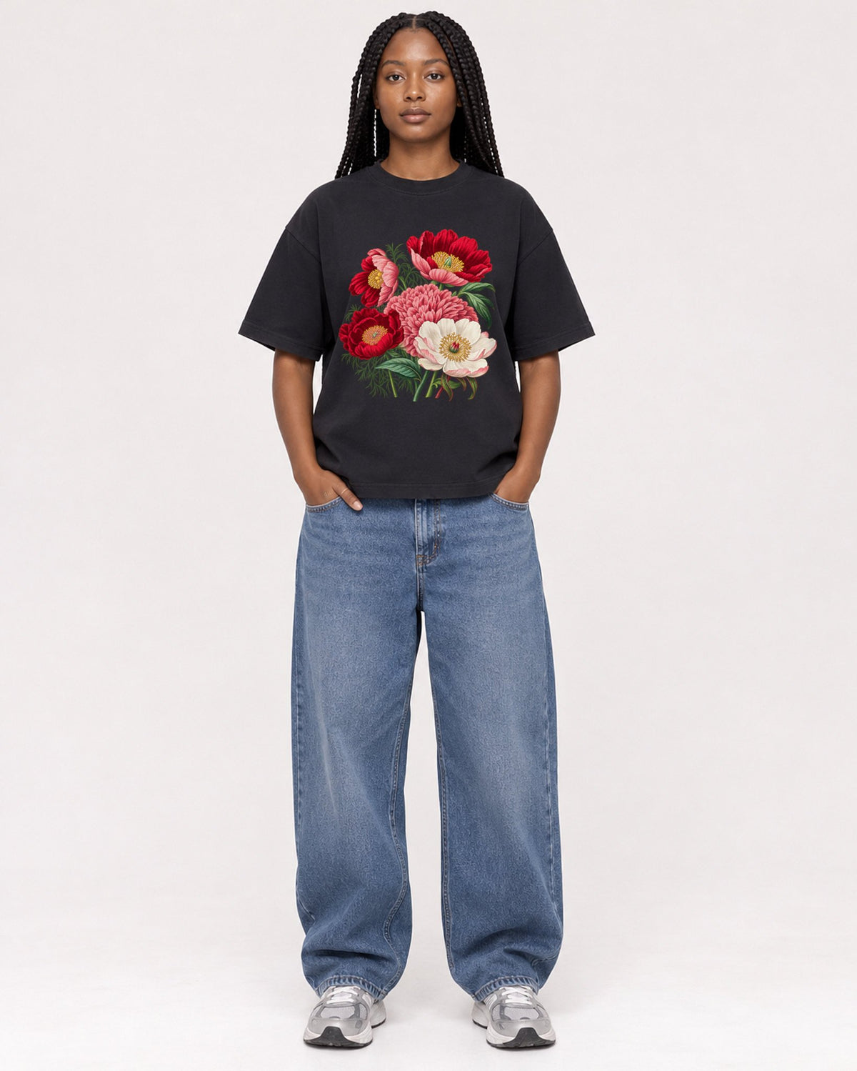 Mockup Boxy Heavyweight Tee Black female full-body 04