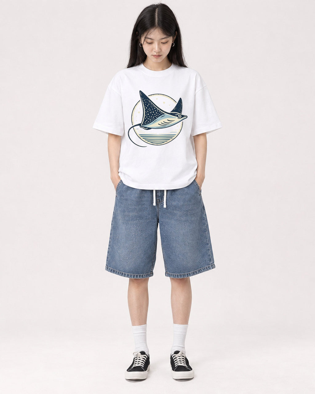 Mockup Boxy Heavyweight Tee White female full-body 01