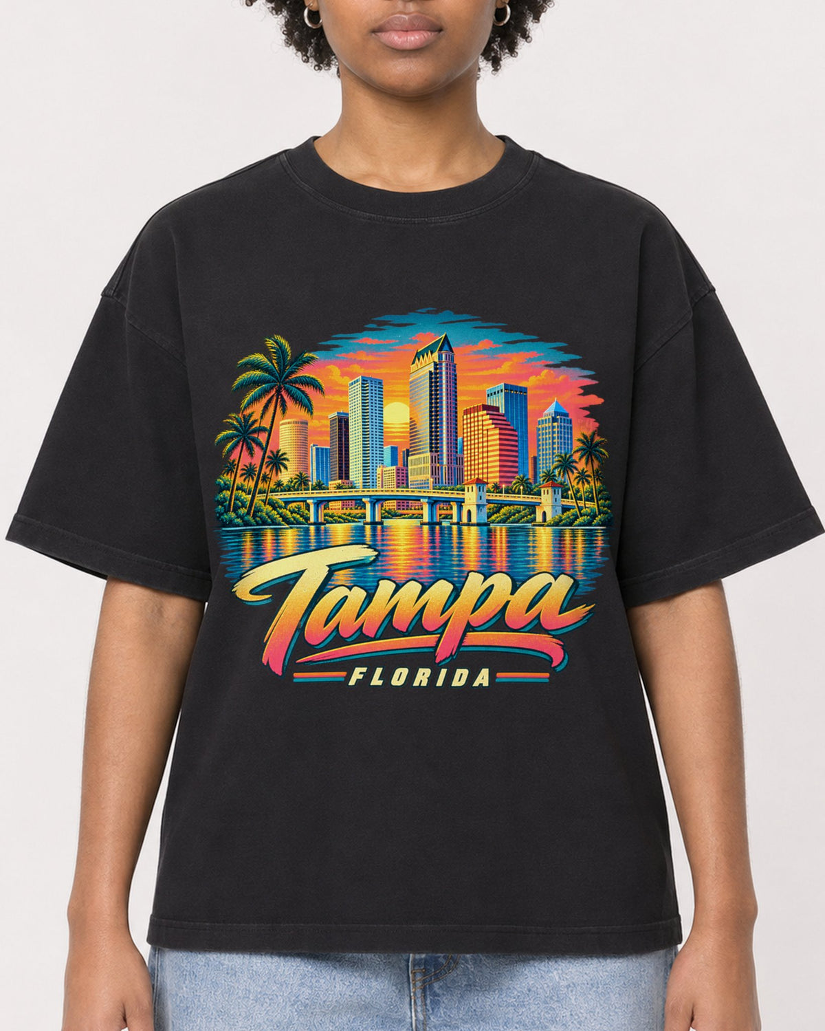 Mockup Boxy Heavyweight Tee Black female close-up 35