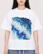 Mockup Boxy Heavyweight Tee White female close-up 01