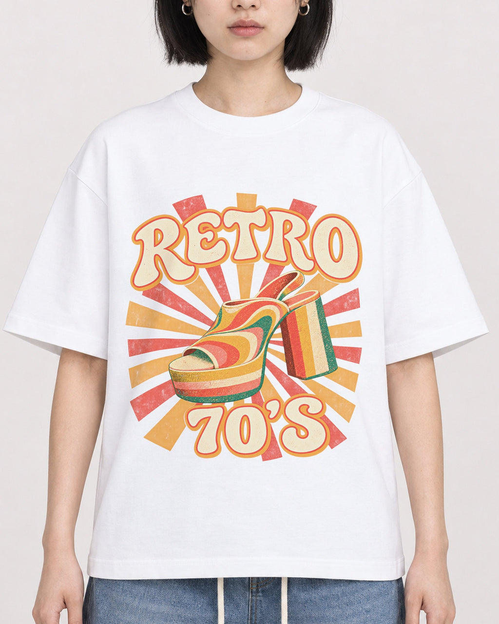 Mockup Boxy Heavyweight Tee White female close-up 11