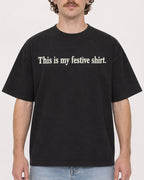 Mockup Boxy Heavyweight Tee Black male close-up 09