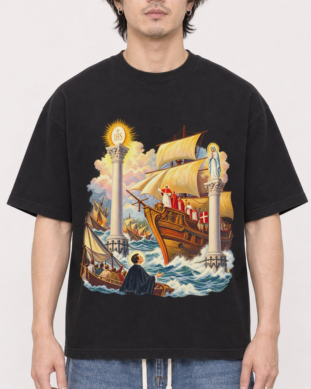 Mockup Boxy Heavyweight Tee Black male close-up 03