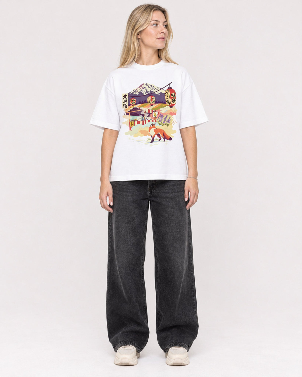 Mockup Boxy Heavyweight Tee White female full-body 08