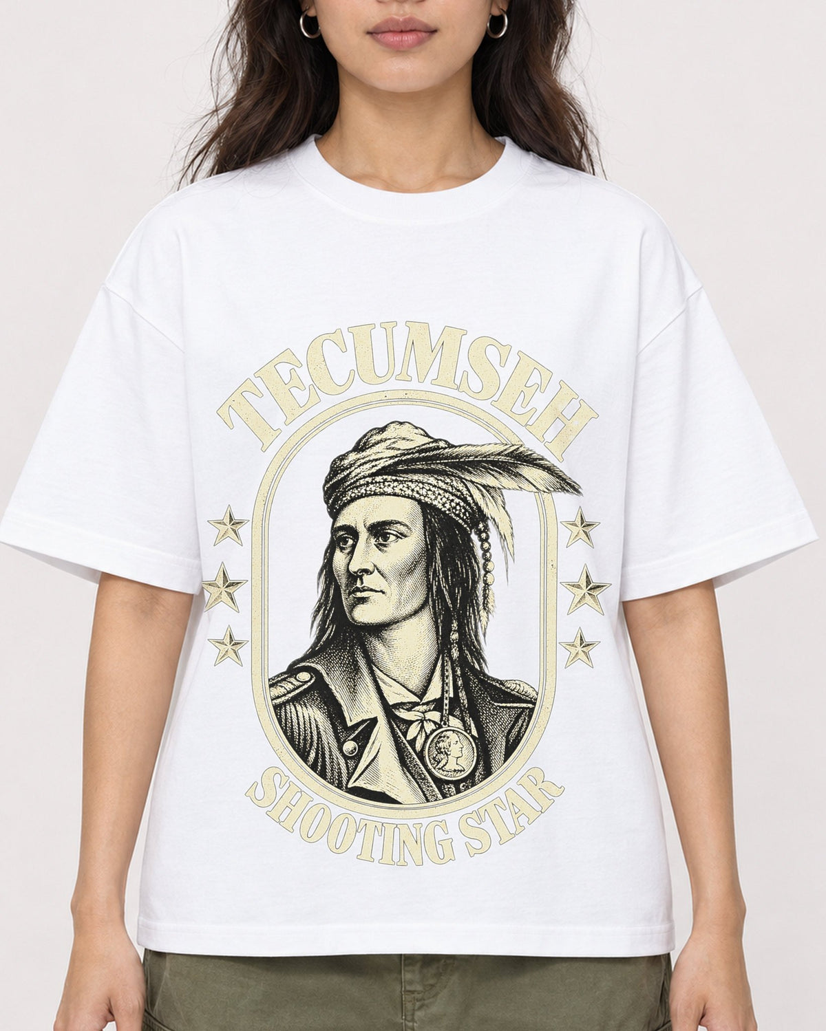 Mockup Boxy Heavyweight Tee White female close-up 02