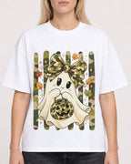 Mockup Boxy Heavyweight Tee White female close-up 08