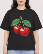 Mockup Boxy Heavyweight Tee Black female close-up 03