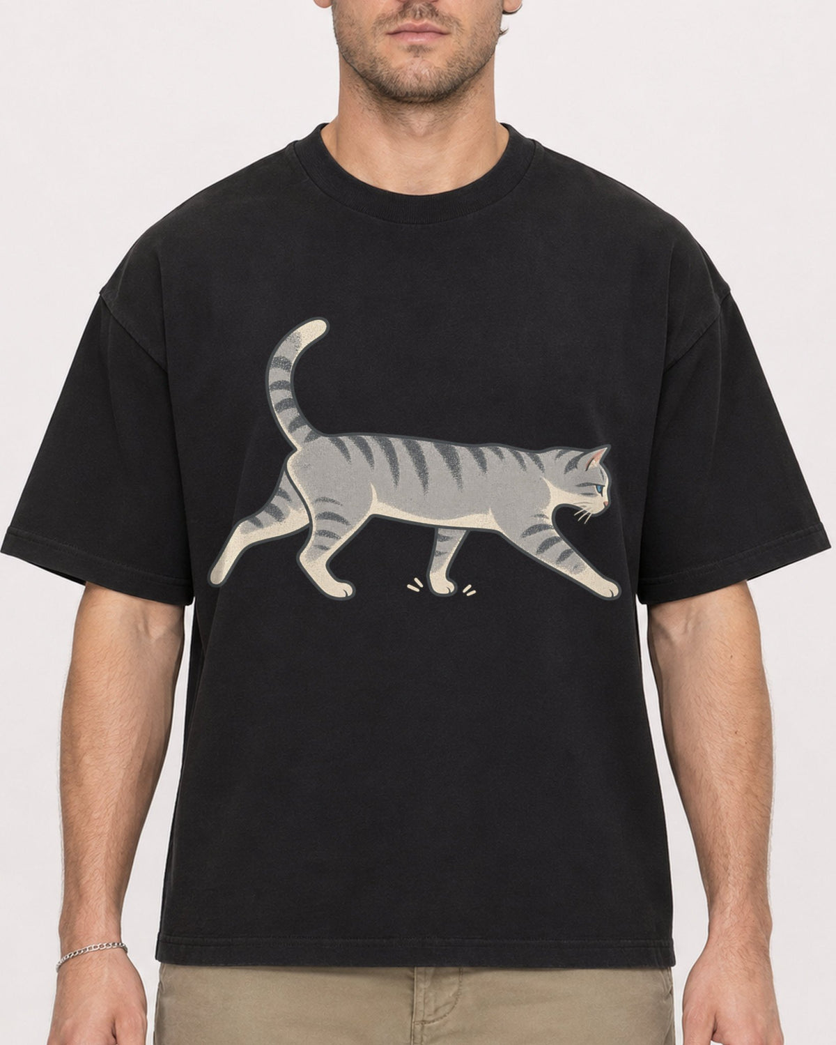 Mockup Boxy Heavyweight Tee Black male close-up 08