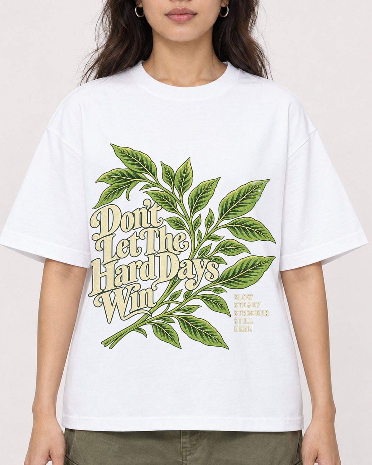 Mockup Boxy Heavyweight Tee White female close-up 02