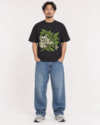 Mockup Boxy Heavyweight Tee Black male full-body 02