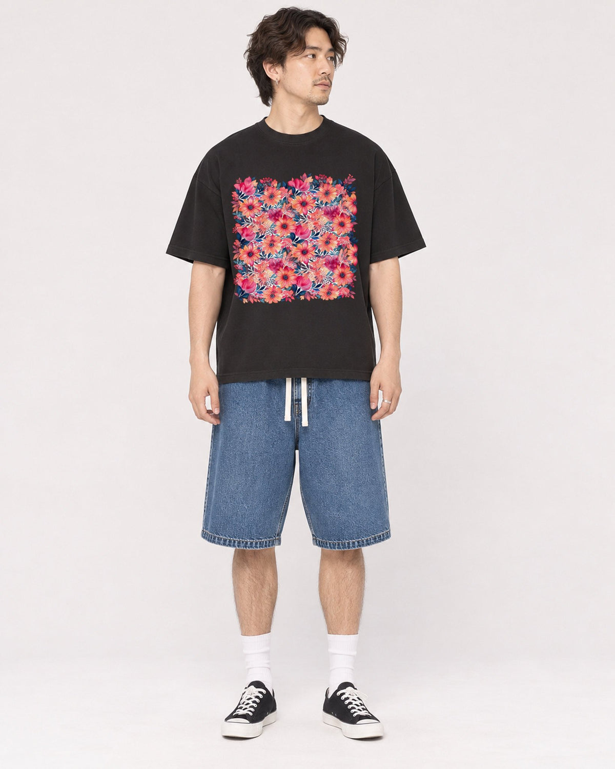 Mockup Boxy Heavyweight Tee Black male full-body 03