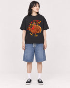 Mockup Boxy Heavyweight Tee Black female full-body 13