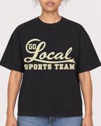 Mockup Boxy Heavyweight Tee Black female close-up 20