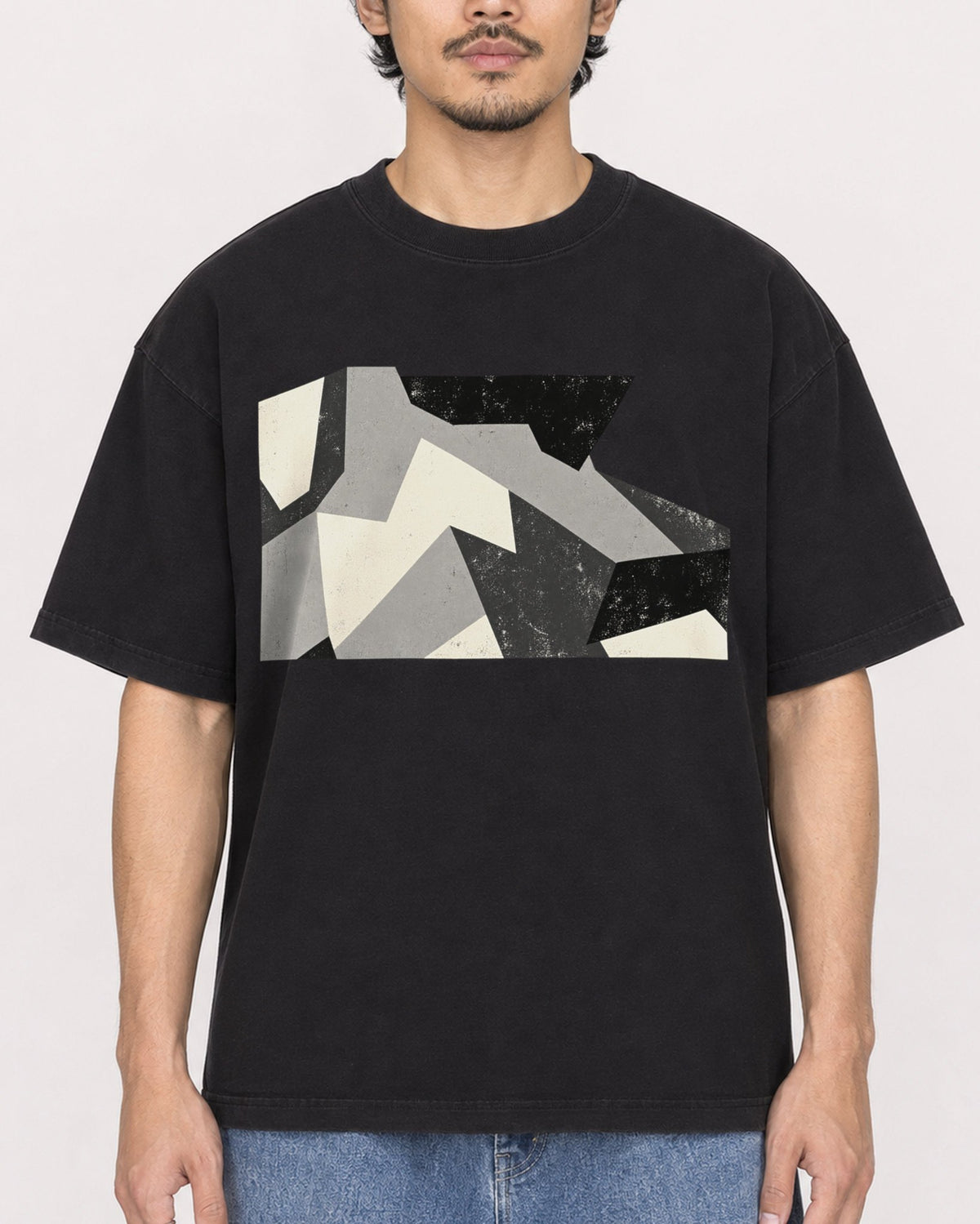 Mockup Boxy Heavyweight Tee Black male close-up 02
