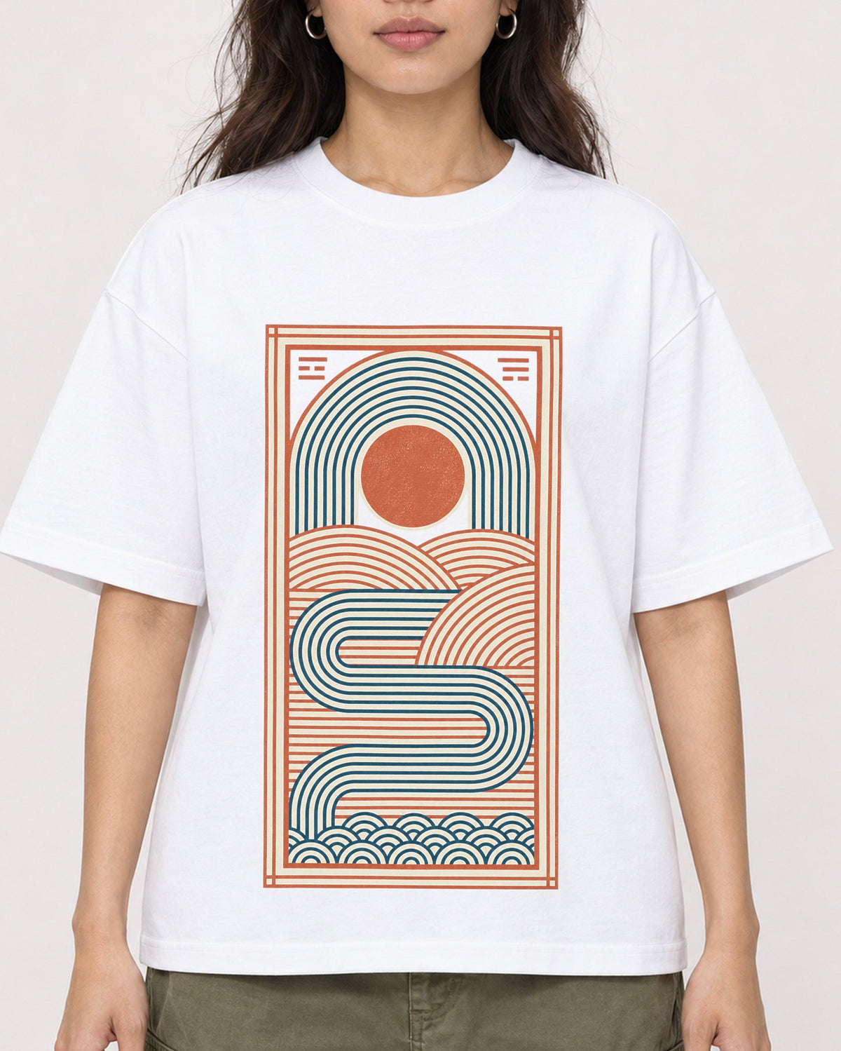 Mockup Boxy Heavyweight Tee White female close-up 02