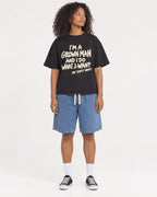 Mockup Boxy Heavyweight Tee Black female full-body 05