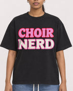 Mockup Boxy Heavyweight Tee Black female close-up 25