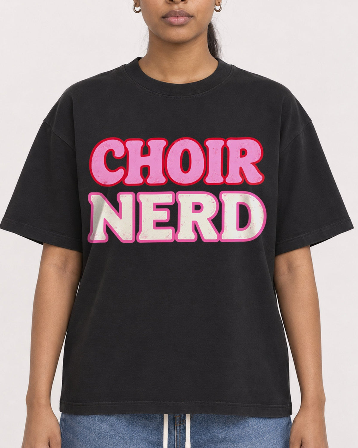 Mockup Boxy Heavyweight Tee Black female close-up 25