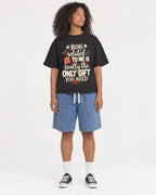 Mockup Boxy Heavyweight Tee Black female full-body 05