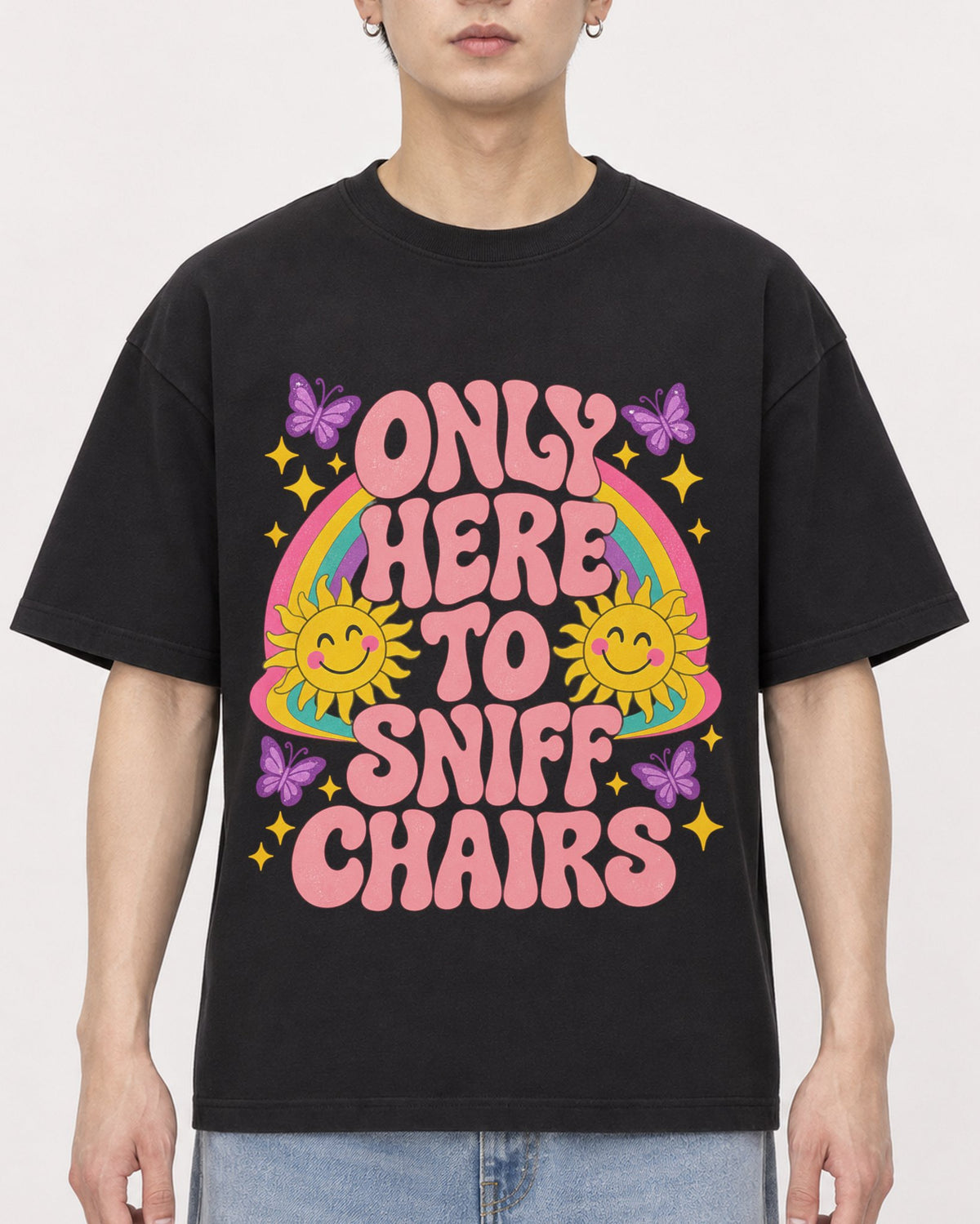 Mockup Boxy Heavyweight Tee Black male close-up 01