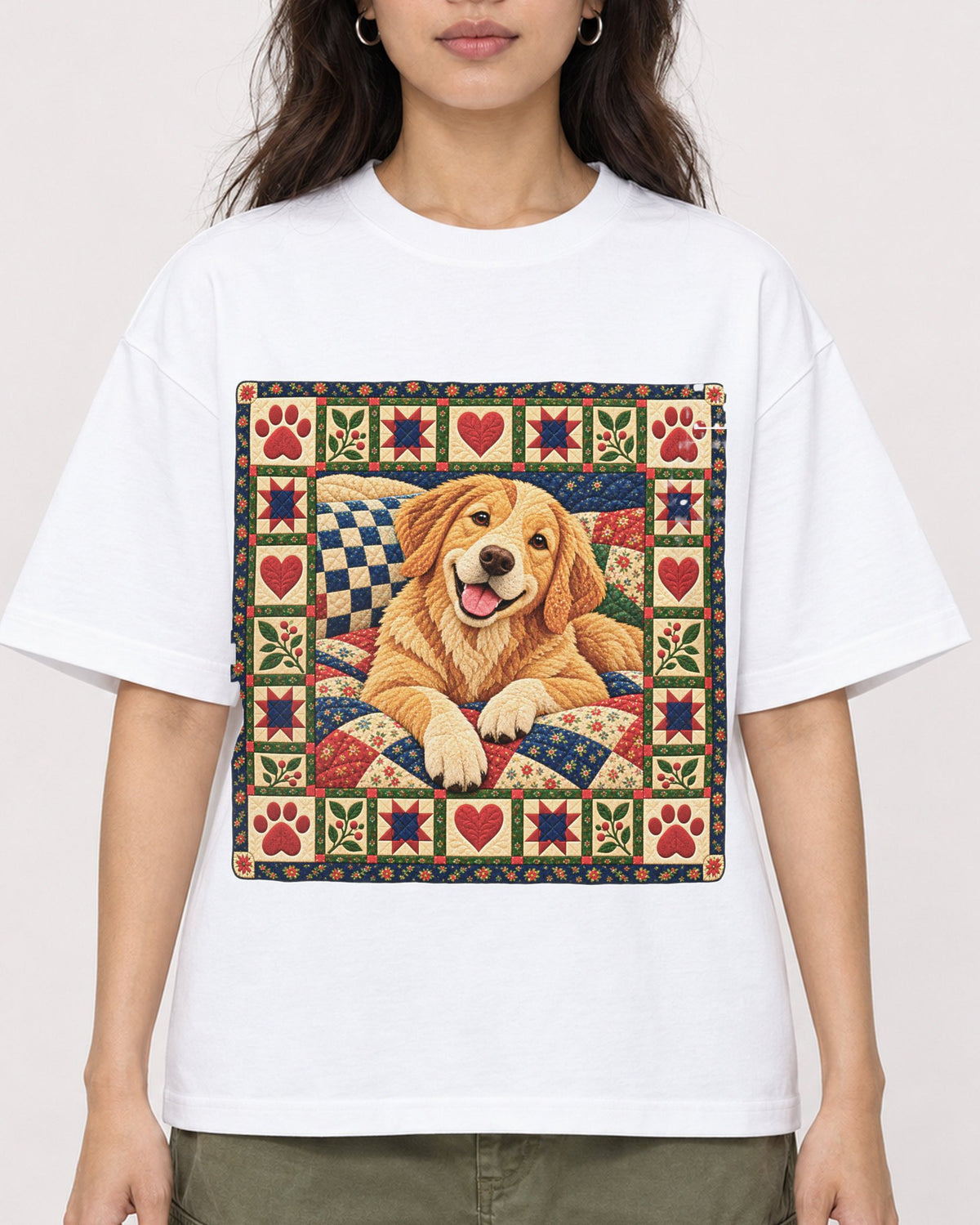 Mockup Boxy Heavyweight Tee White female close-up 02