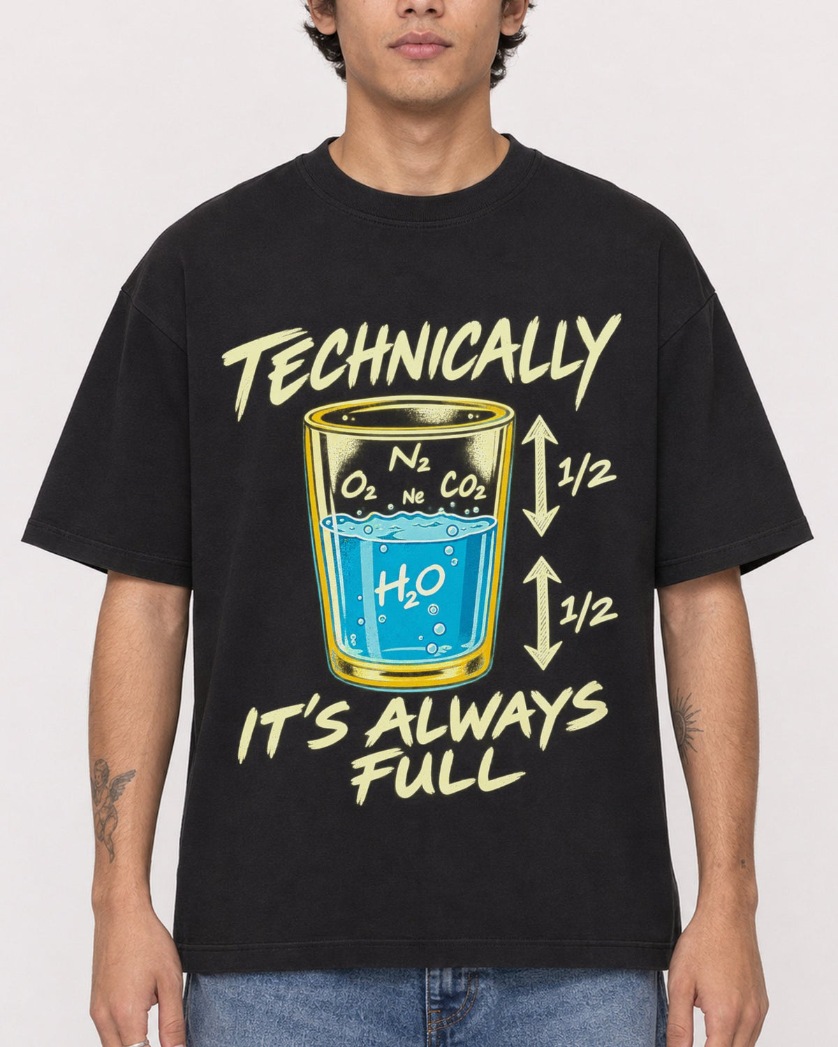 Mockup Boxy Heavyweight Tee Black male close-up 06