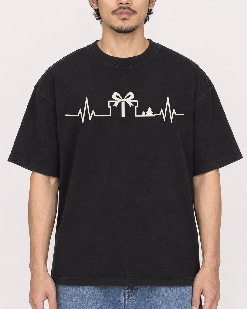 Mockup Boxy Heavyweight Tee Black male close-up 02