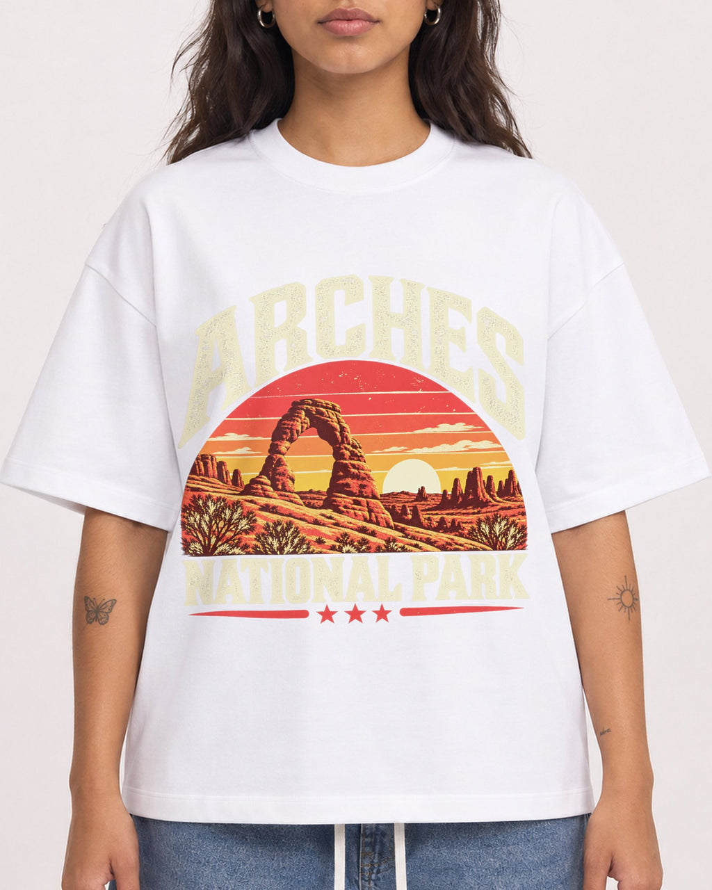 Mockup Boxy Heavyweight Tee White female close-up 06