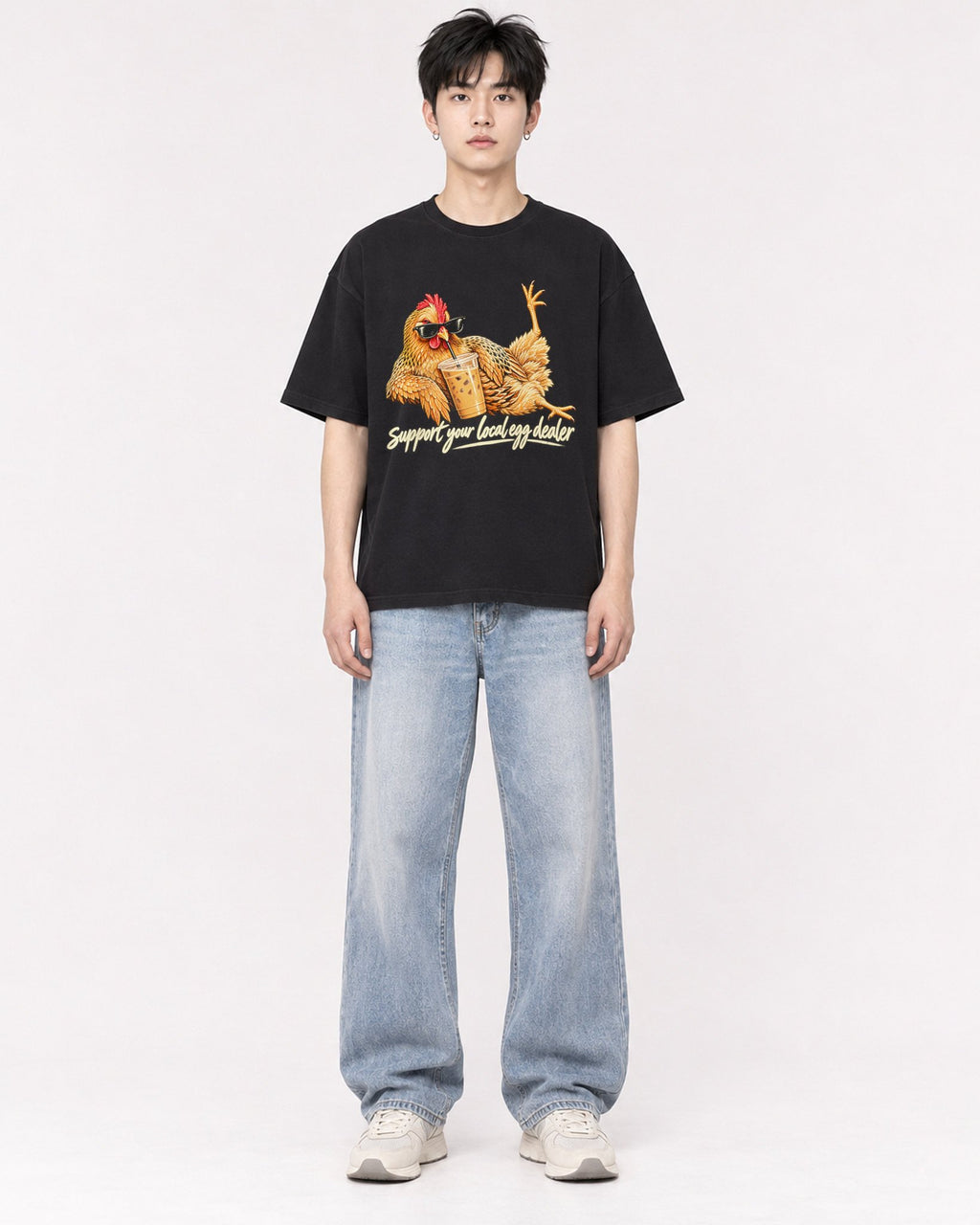 Mockup Boxy Heavyweight Tee Black male full-body 01