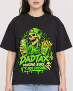 Mockup Boxy Heavyweight Tee Black female close-up 03