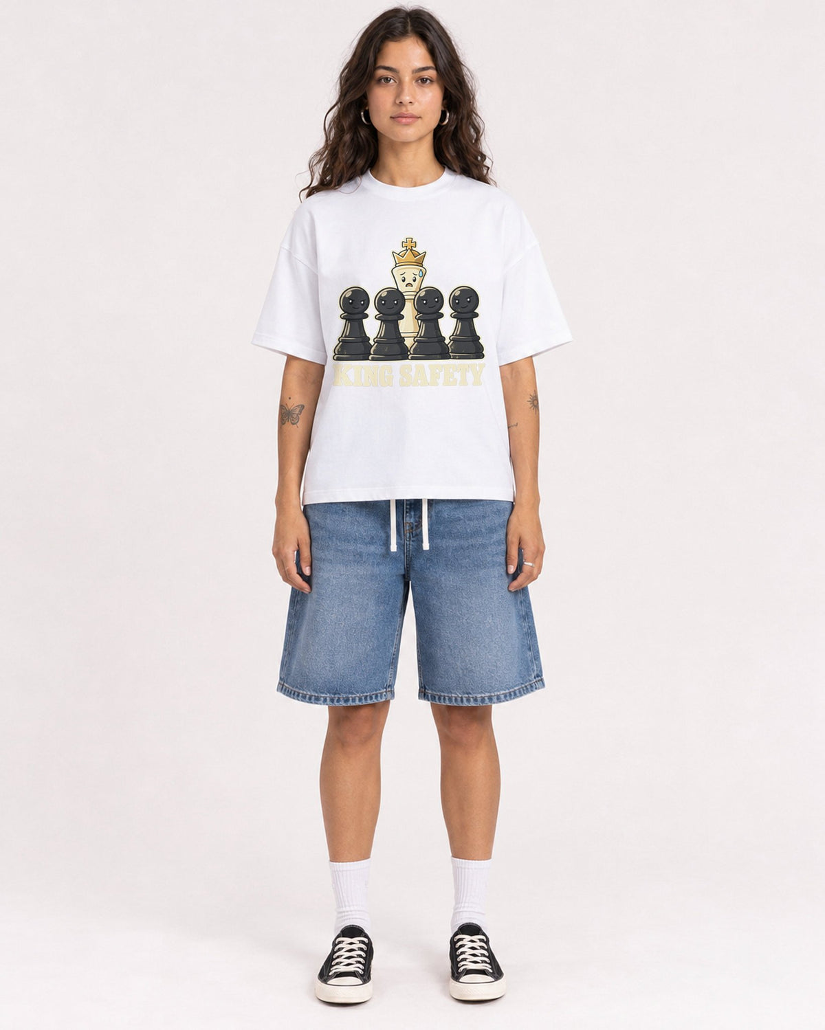 Mockup Boxy Heavyweight Tee White female full-body 06