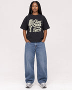 Mockup Boxy Heavyweight Tee Black female full-body 04