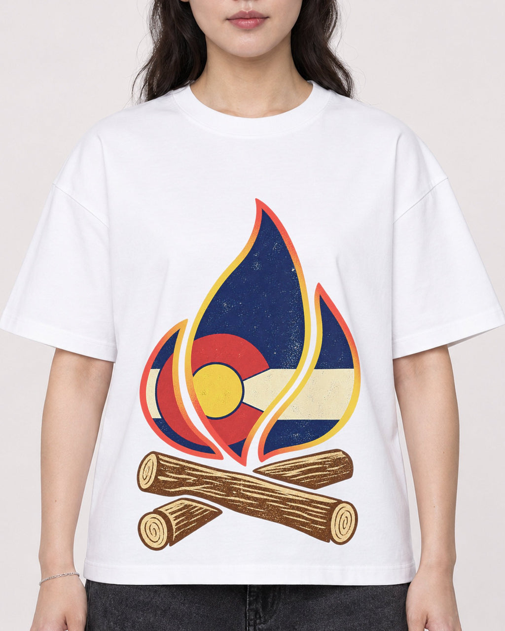Mockup Boxy Heavyweight Tee White female close-up 03