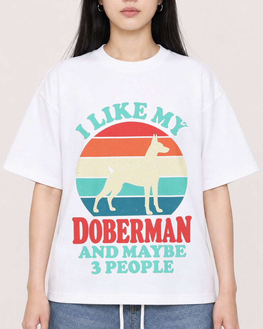 Mockup Boxy Heavyweight Tee White female close-up 01
