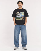 Mockup Boxy Heavyweight Tee Black male full-body 02