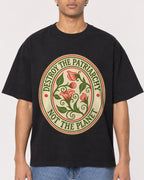 Mockup Boxy Heavyweight Tee Black male close-up 10