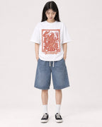 Mockup Boxy Heavyweight Tee White female full-body 01