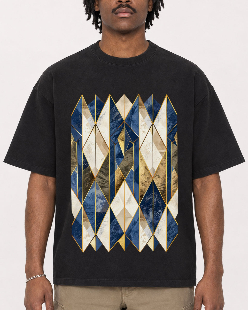 Mockup Boxy Heavyweight Tee Black male close-up 04